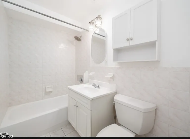 392 College Dr — Photo 11