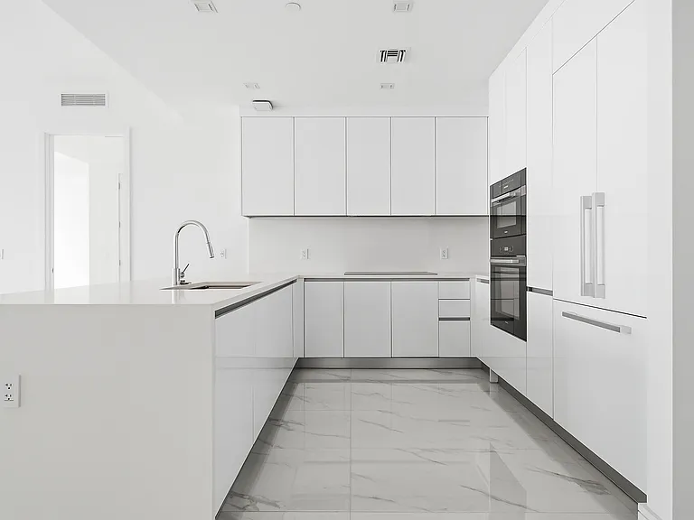 220 Lake Shore Dr #1021 — Photo 4