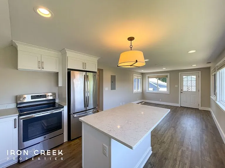 21 Brevard Rd #B — Photo 6