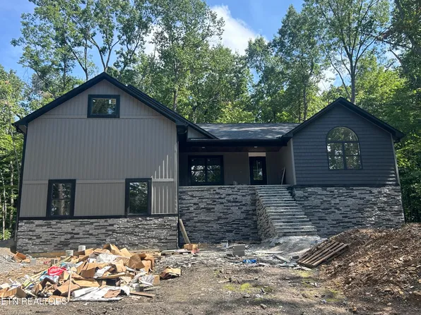 633 Icy Cove Trl, Monterey, TN 38574