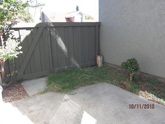 5th image of 5635 Bluegrass Ln