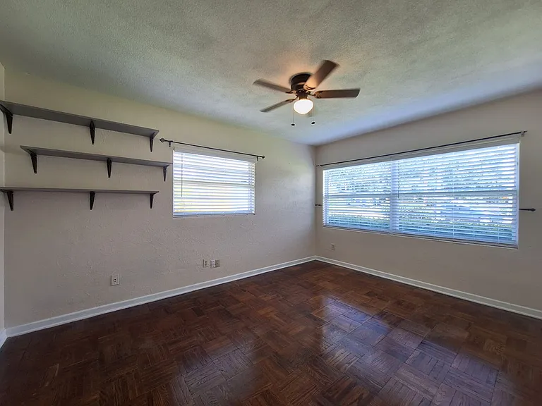 4006 Bayfront Pkwy — Photo 10