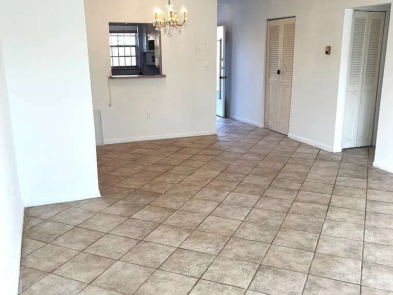 1235 Pennsylvania Ave #3B — Photo 4
