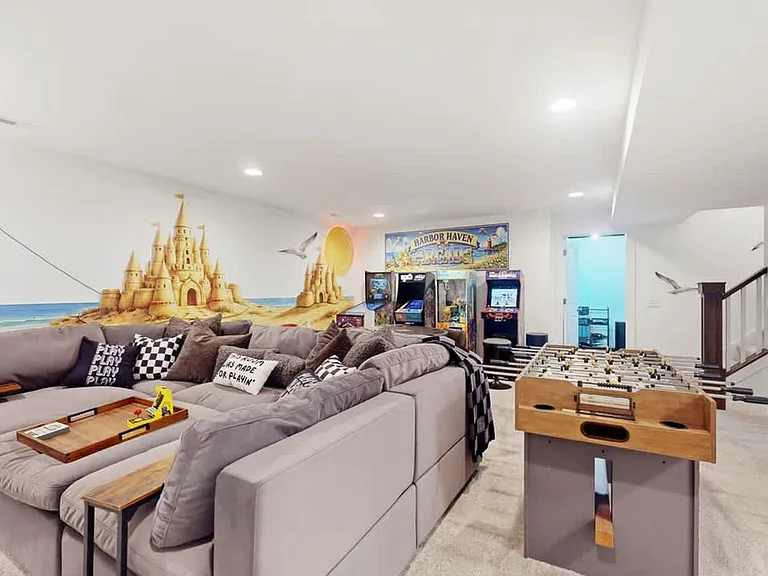 Building's Lounge