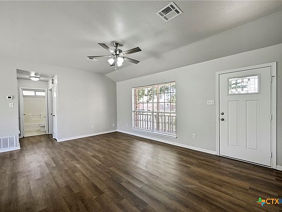 5th image of 1406 E Downs Ave