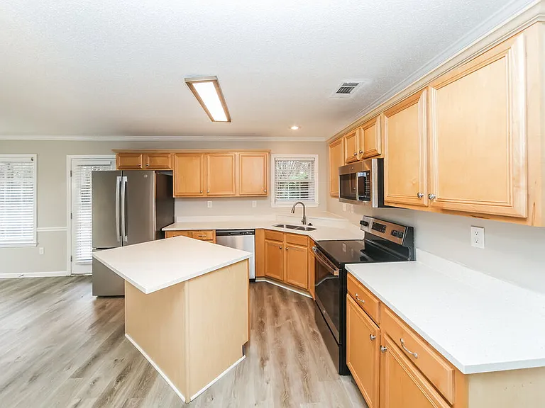 9264 Tamhaven Dr — Photo 8