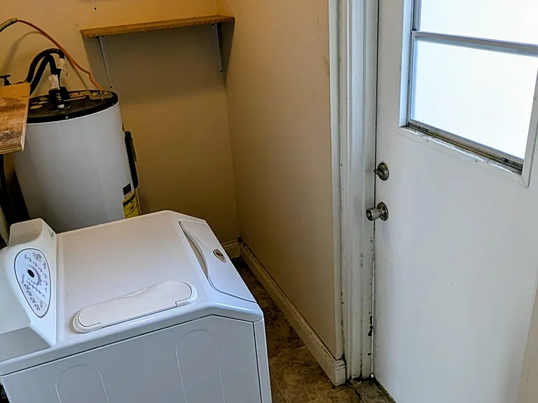 4502 S Cameron Ave — Photo 28