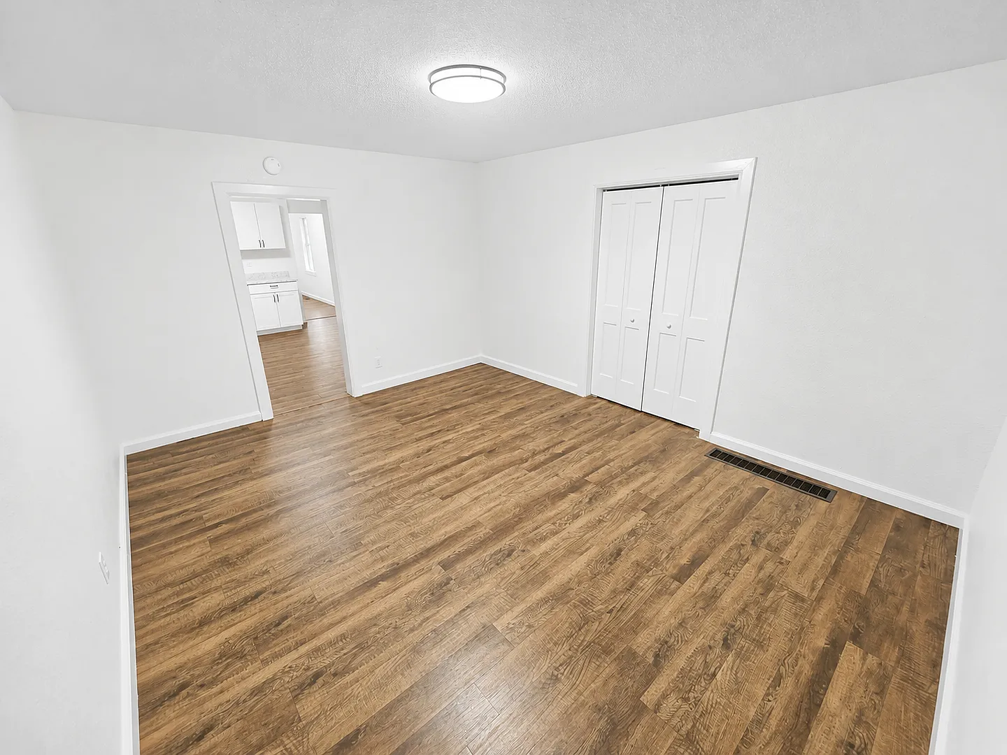 Wayne St W 618-620 — Photo 3