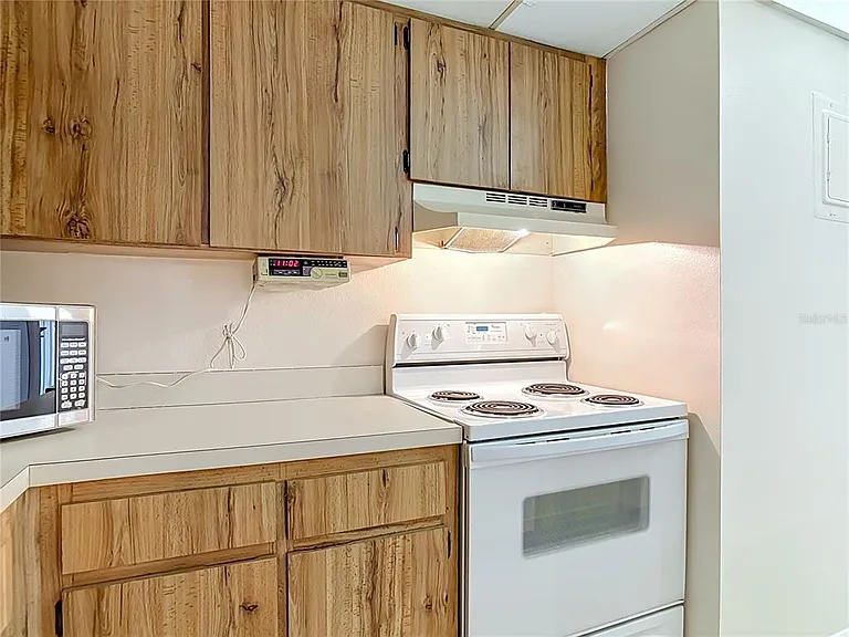 110 Cypress Woods Ct #7D — Photo 14