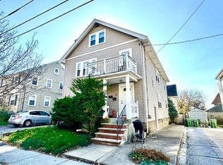 5 Hilltop Rd #1, Watertown, MA 02472