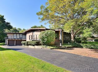 916 W Elm St, Wheaton, IL 60189