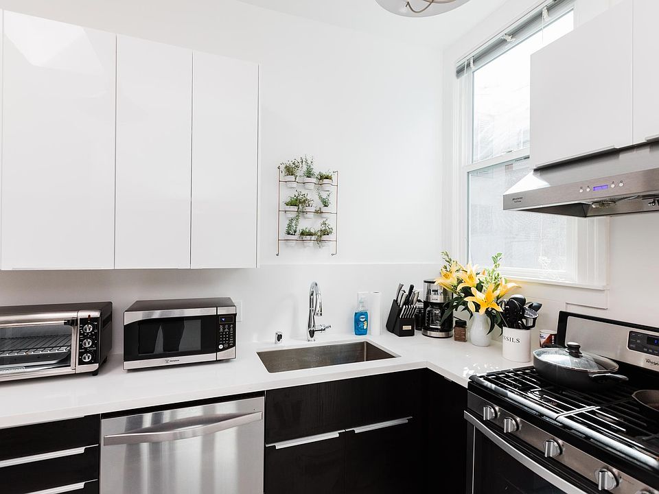 1st image of 414 Bryant St #2