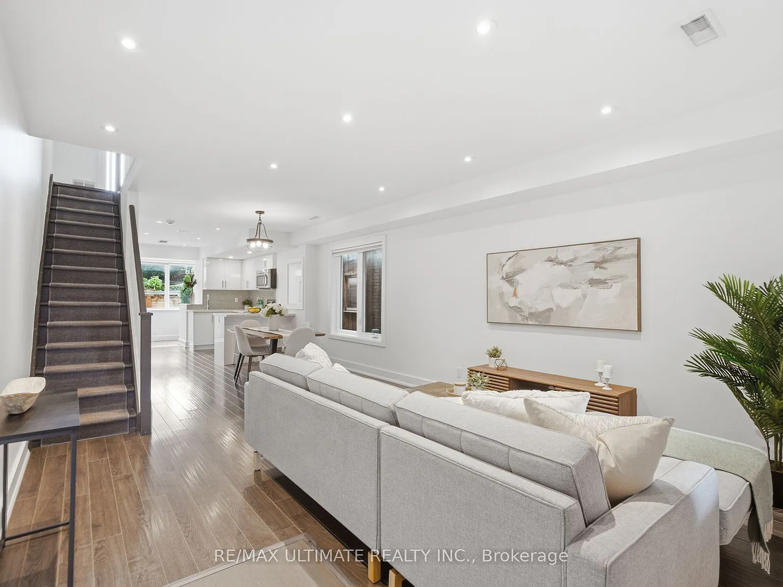 3 bed, $3,875 — Photo 4