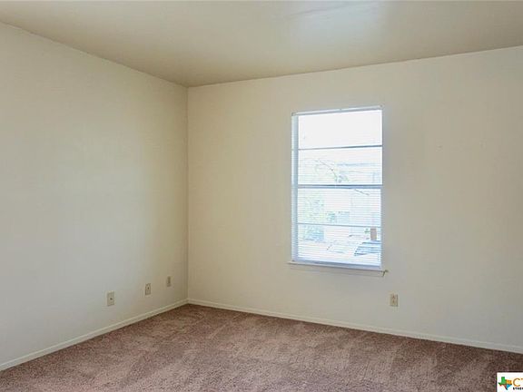 5th image of 1305 Quail Cir APT C
