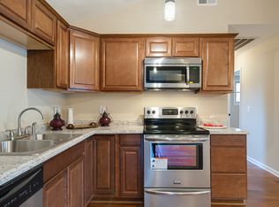 541 Walton Ferry Rd, Hendersonville, TN 37075