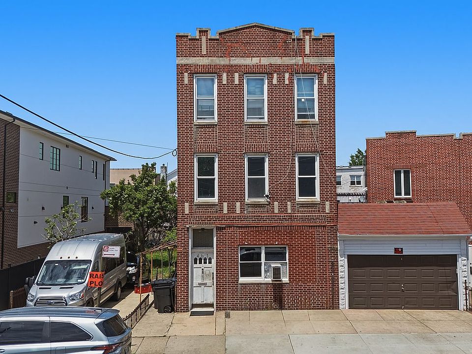 1st image of 461 Avenue X