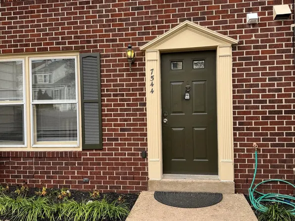 7544 Emerald Dr, Manassas, VA 20109