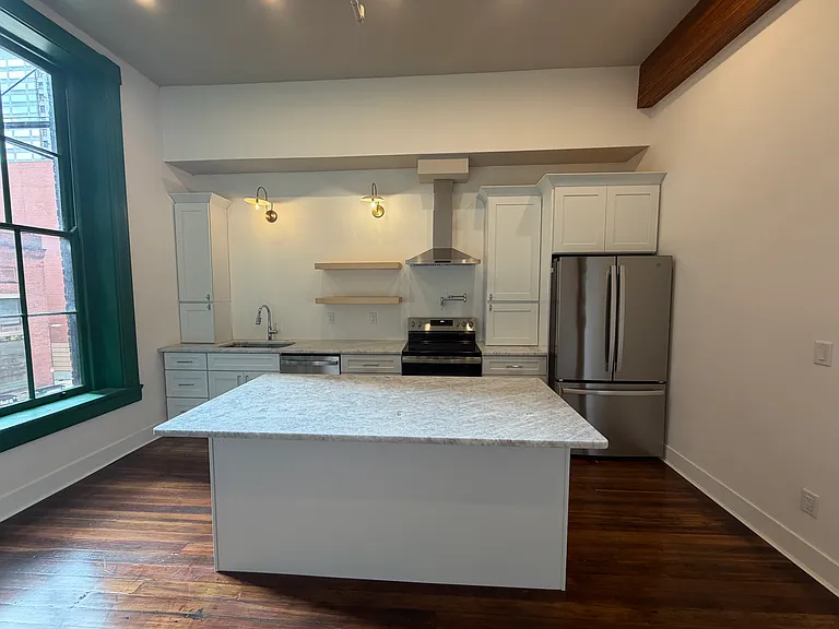 607 Main St #1 — Photo 6