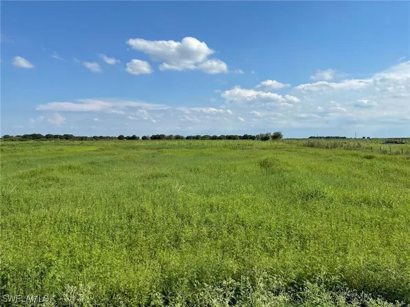 6475 5th Rd, Labelle, FL 33935