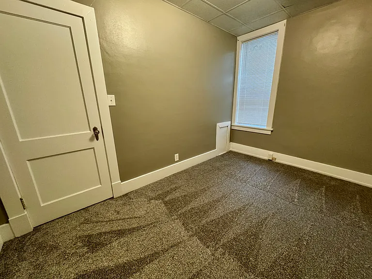 600 Broadway St #3 — Photo 8