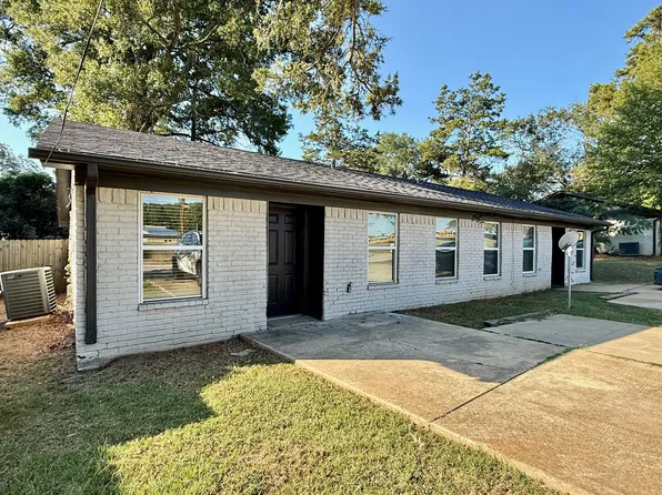 201 W Walnut St #A, Hallsville, TX 75650