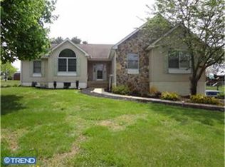 696 Monmouth Rd, Chesterfield, NJ 08515