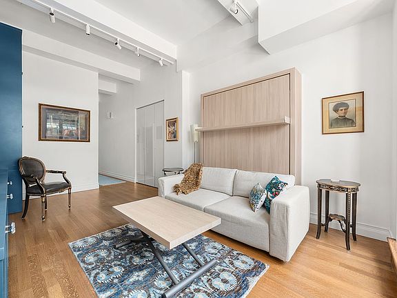 4th image of 310 E 46th St APT 15T