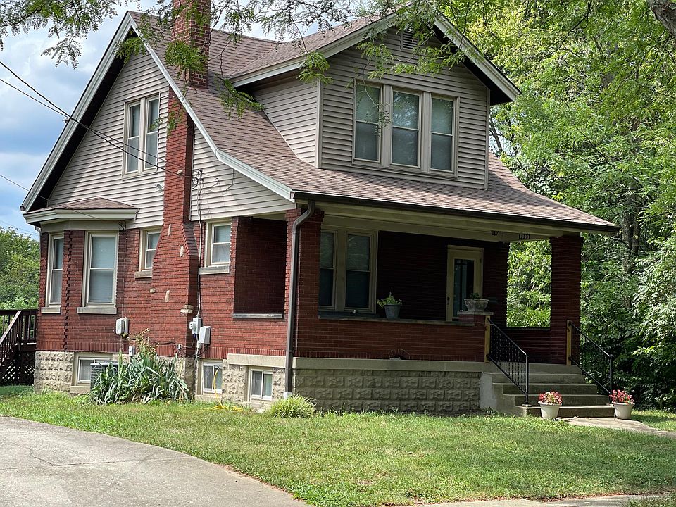 1st image of 8033 Woodbine Ave