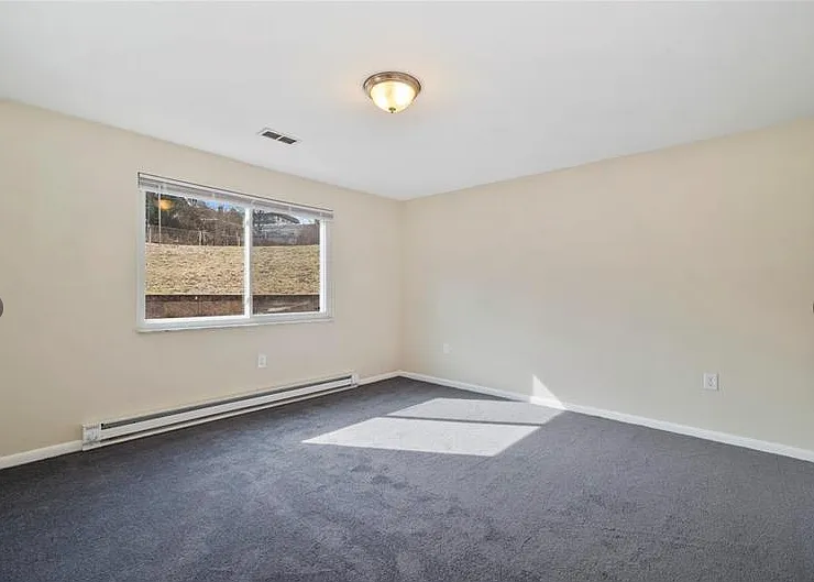 14 Wenzell Pl — Photo 4