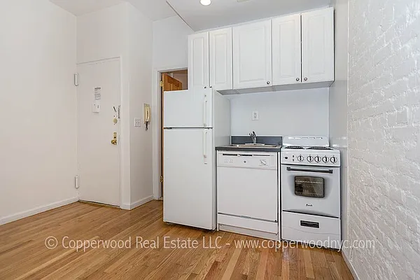 Rented by Copperwood Real Estate | media 15