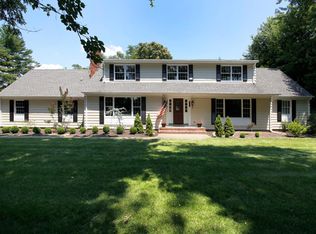 913 Franklin Lake Rd, Franklin Lakes, NJ 07417