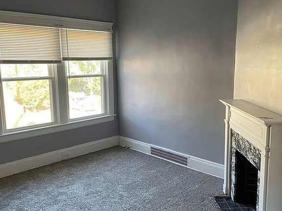 4th image of 669 E 128th St Unit 2