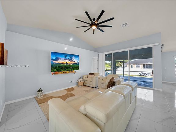 5th image of 1839 Jovita Ave