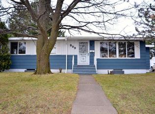 909 Doddridge Ave, Cloquet, MN 55720
