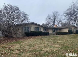 2309 Ranchland Dr, Quincy, IL 62301