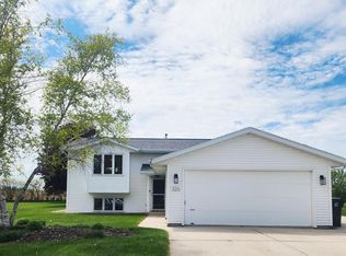 326 N 15th St, Oostburg, WI 53070