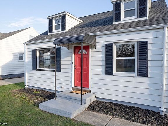 3rd image of 14732 Grapeland Ave