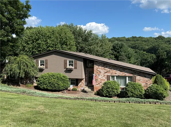 94 Spruce St, Indiana, PA 15701