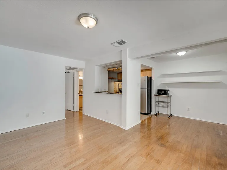 3627 Manchaca Rd #108 — Photo 5