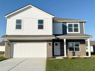 930 Saddlebrook Farms Blvd, Whiteland, IN