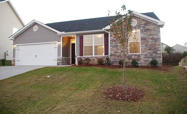 1st image of 897 NE Westlawn Drive