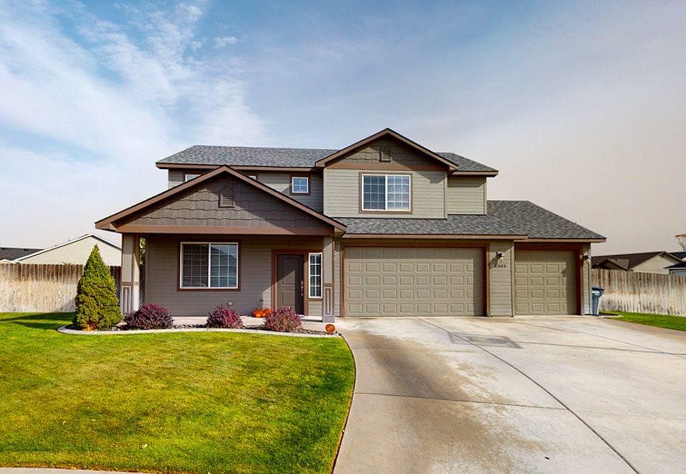 1st image of 5303 Barcelona Ct