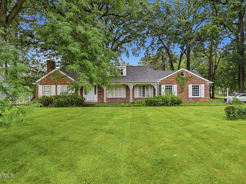 1st image of 4524 River Rd