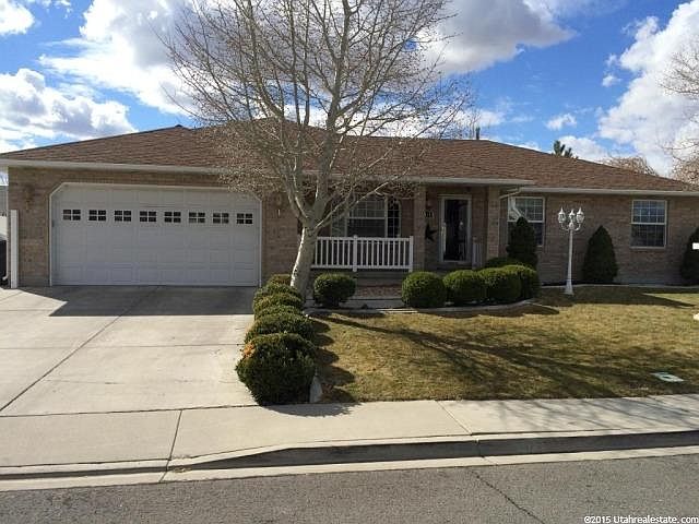 1st image of 1478 E Mountain View Dr