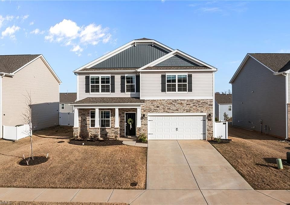 1st image of 1432 Carisbrooke Dr