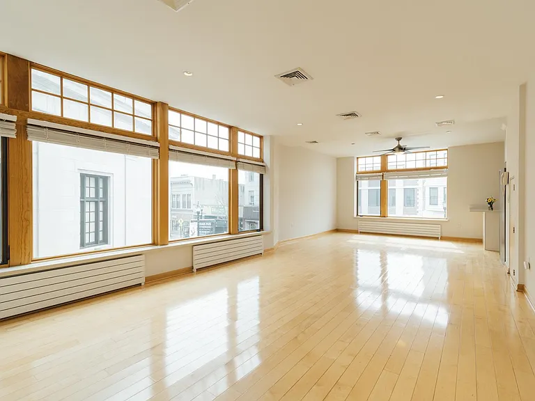 30 Park Ave #1 — Photo 2