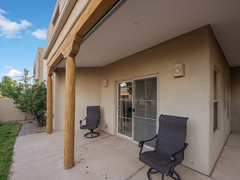 8860 Desert Fox Way NE — Photo 45