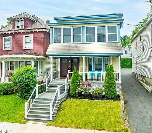 548 Warren St #1 Photo 1