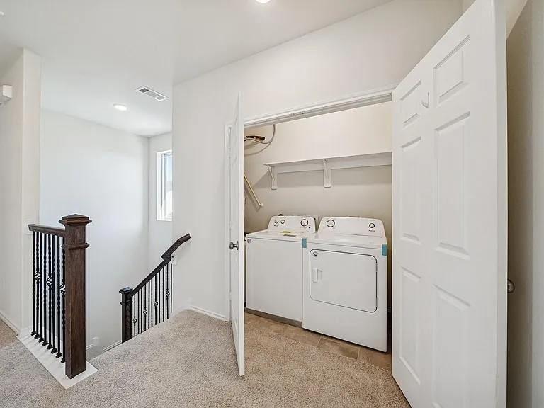 8604 Hollyoaks Creek Ln — Photo 26