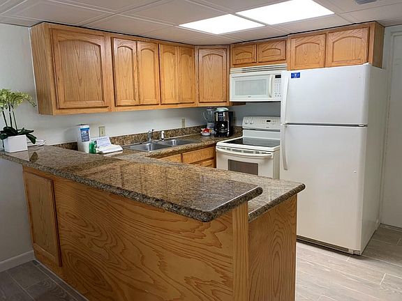 4th image of 6300 Padre Blvd Unit 985